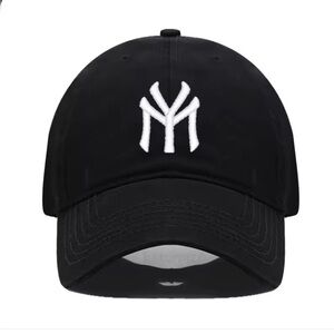 Black Baseball Cap